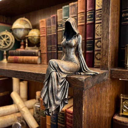🪄Lady Reaper - Ethereal Hooded Figure Sculpture