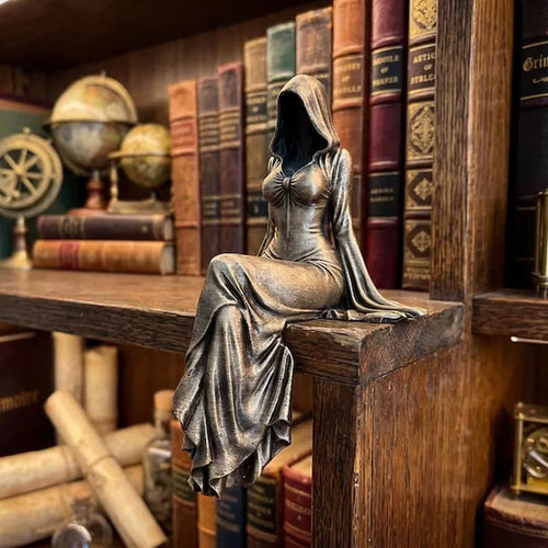 🪄Lady Reaper - Ethereal Hooded Figure Sculpture