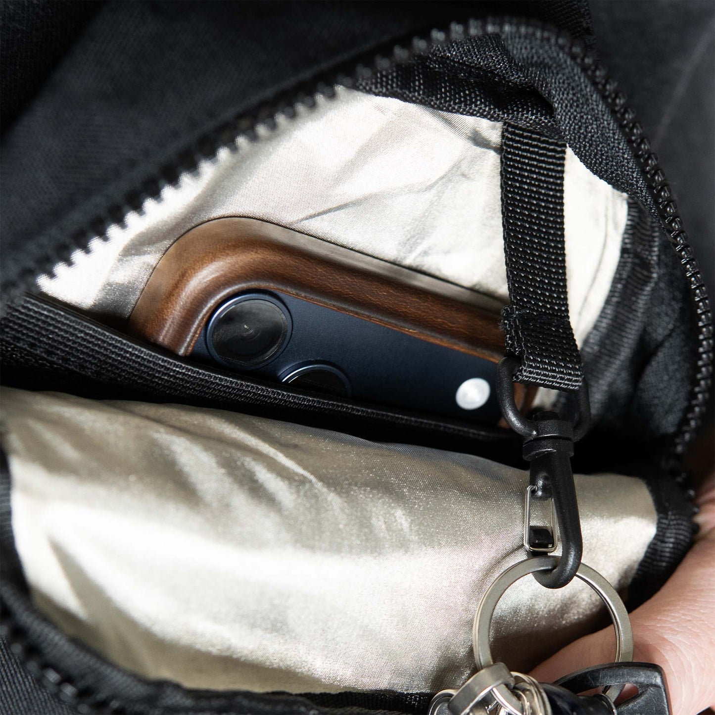 🎉Hot Sale 59% OFF🎁Upgraded Travel Sling Bag 2.0 – Anti-Theft & 500D Durability