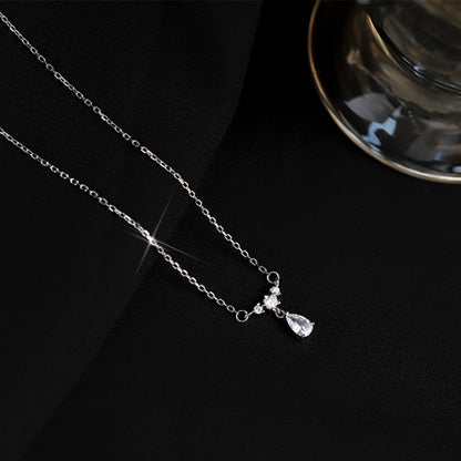 🔥Fashionable And Luxurious Waterdrop Necklace