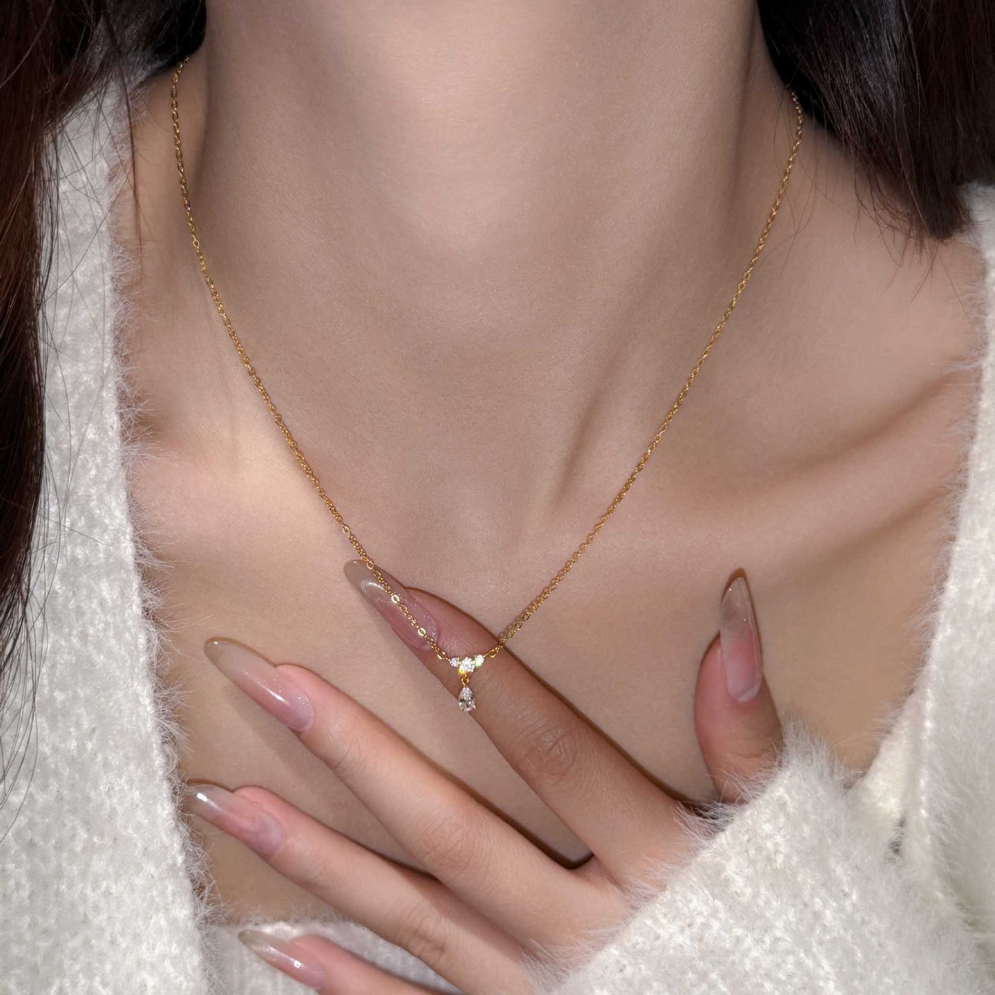 🔥Fashionable And Luxurious Waterdrop Necklace