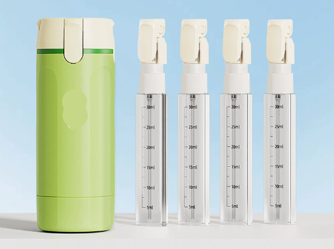 🧴4-in-1 Leakproof Rotatable Travel Dispenser Set