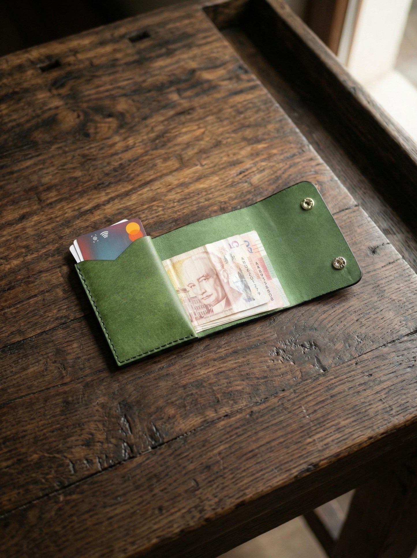 🔥Compact Leather Trifold Wallet
