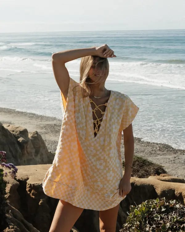 🔥🏖️ Towel Cover-Up
