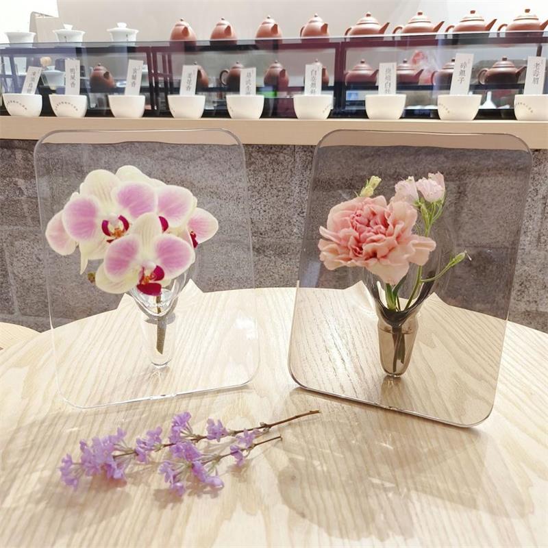 🌹 37% OFF NOW! 🖼️ Photo Frame Shaped Clear Flower Vase – Wall-mountable & space-saving – Unique design, perfect for dried or fresh flowers – elegant home or office decor ✨