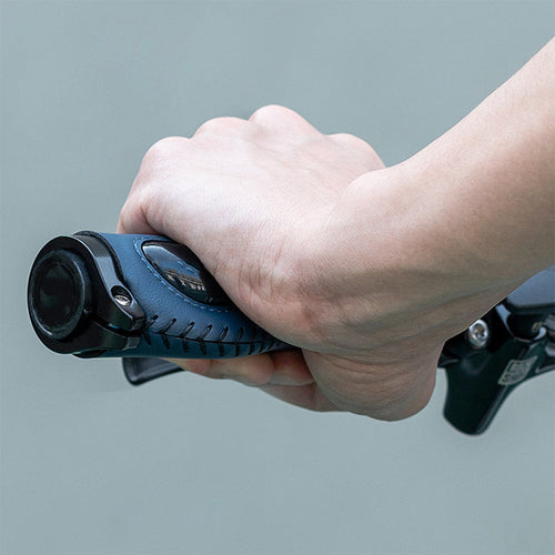 📢📢40% OFF !! ⏰2026 Sale — Over 16,000 Sold! 🚴🖐️ Stop numb hands and achy wrists — these ergonomic winged grips lock on tight, absorb shock, and keep you comfortable mile after mile. ✨