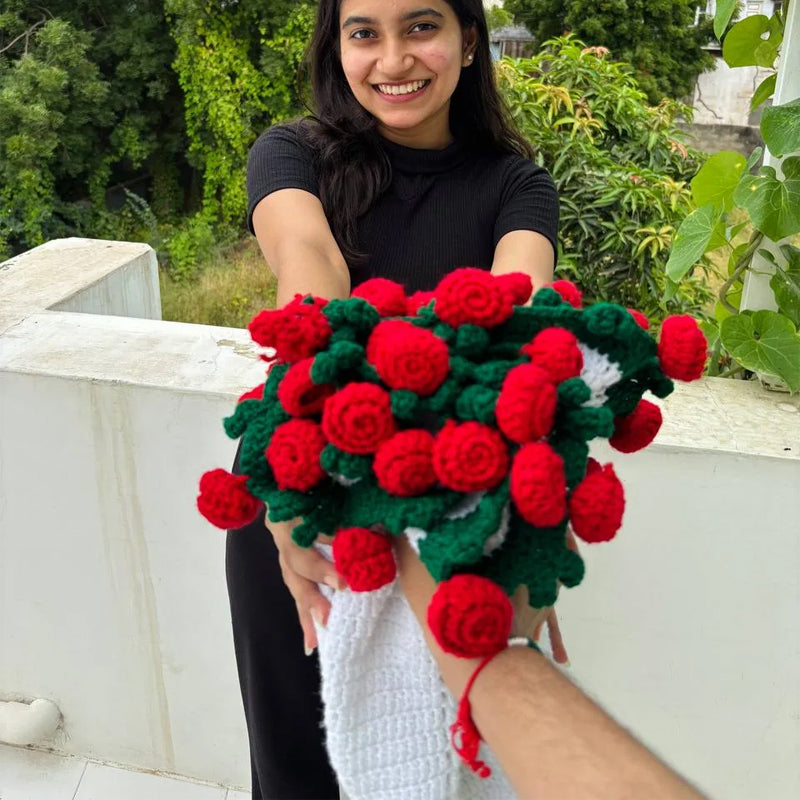 🎁Hand Knitted Blanket with Floral Moti
