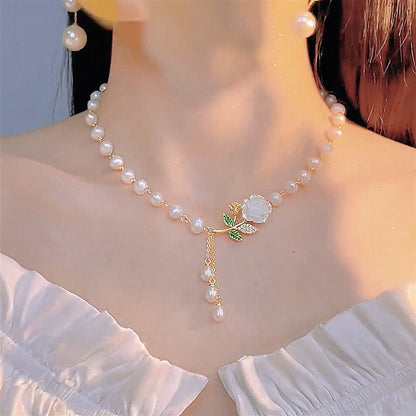 🌹 LIMITED-TIME 30% OFF! ✨ Roses and Pearls Necklace – Romantic, Alloy, Adjustable ✨