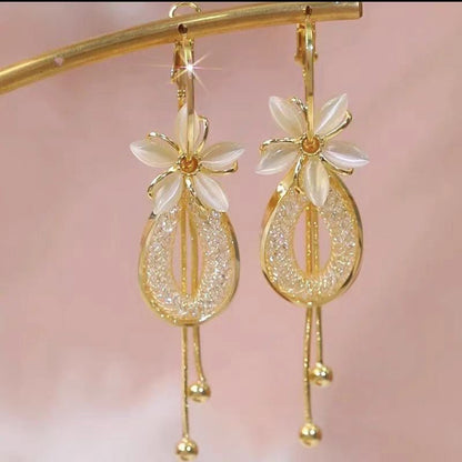 🌸 LIMITED-TIME 30% OFF! ✨ Flower Tassel Dangle Earrings – Opalescent, Sparkling, Dynamic 💫