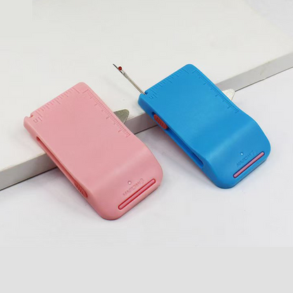 🥳2026 HOT SALE🥳🧵✂️ Multi‑functional Seam Guide & Ripper – Guide, rip, measure in one. Retractable blade, pocket‑size. A must for every sewist! 🪡✨