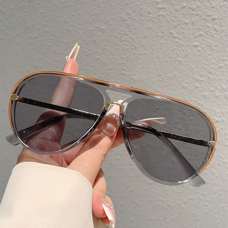📢📢49% OFF !! ⏰Women's Retro Double-Bridge Sunglasses