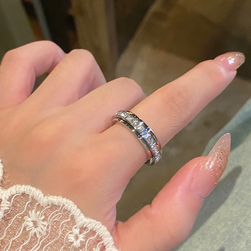 📢📢40% OFF !! ⏰Titanium Steel Rotatable Spinner Ring with Zirconia