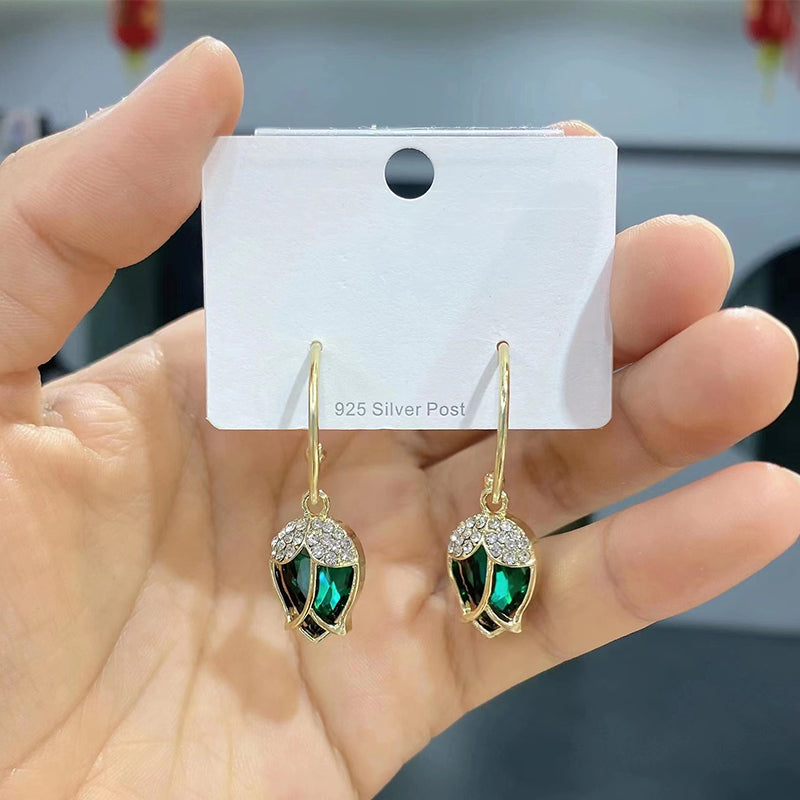 ⏳Limited-time 50% off⏰Elegant Rosebud C-Shaped Hoop Earrings👂💎